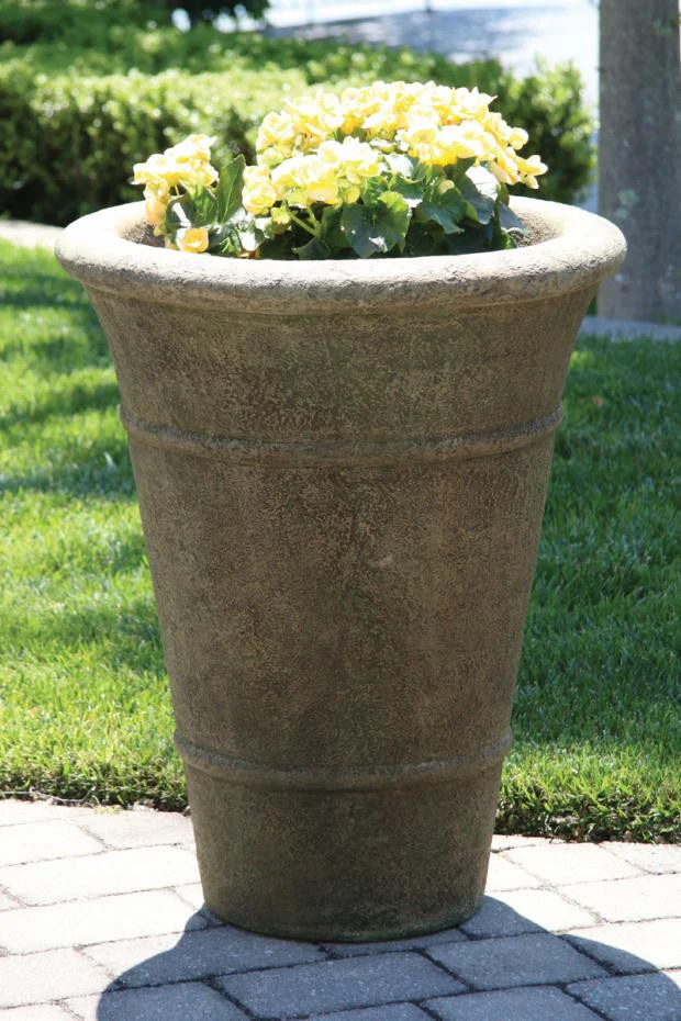 Capistrano Planter 31 inch