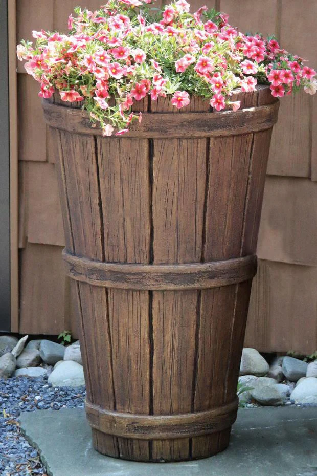 Castaway Planter Round 31 inch