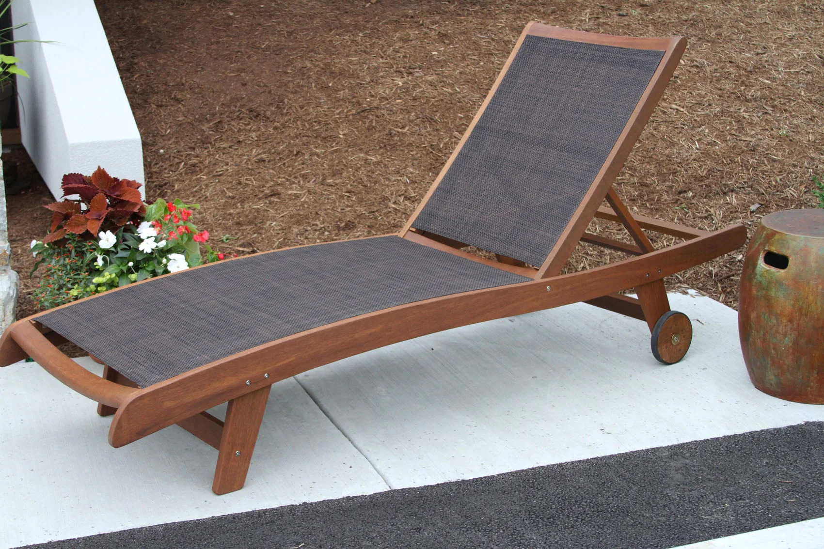 Eucalyptus & Brown Sling Chaise Lounger - Image 5